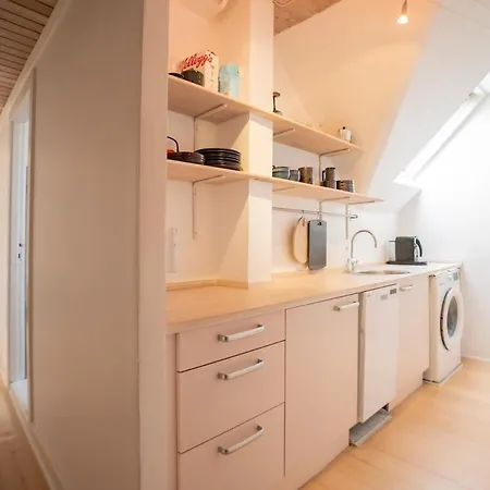 Stylish 1br Flat Next To Lakes